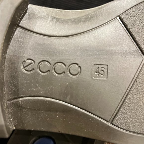 Dress Shoes - Picture 4 of 4